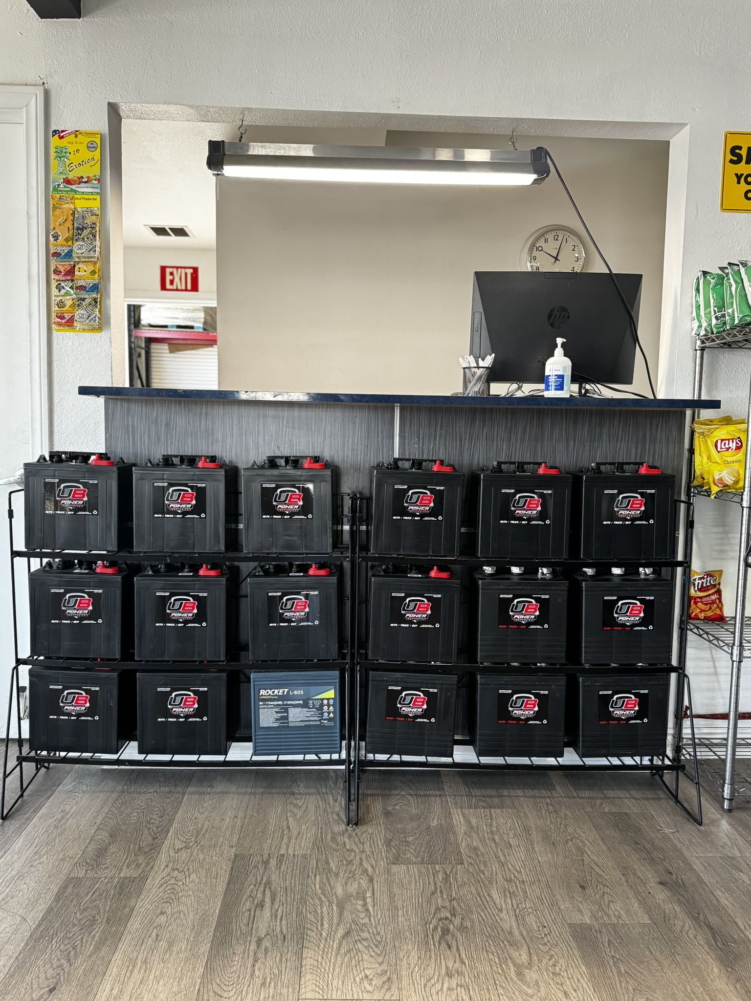 6v UB golf cart batteries !!