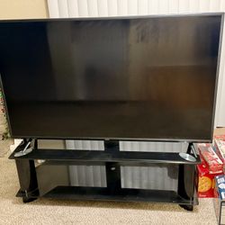55” VIZEO  smart tv with stand