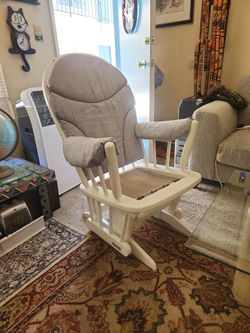 Vintage Glide-R-Motion 8 Point Glider Chair