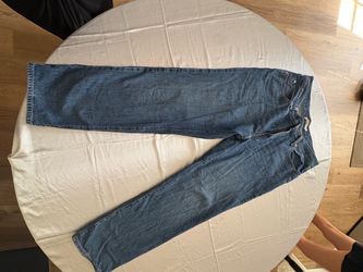 Men's Medium Wash Straight Leg Jeans