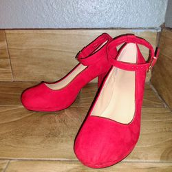Women's Red Chucky High Heels Size 6