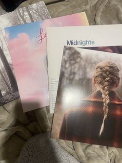 Taylor Swift Vinyl Records Bundle