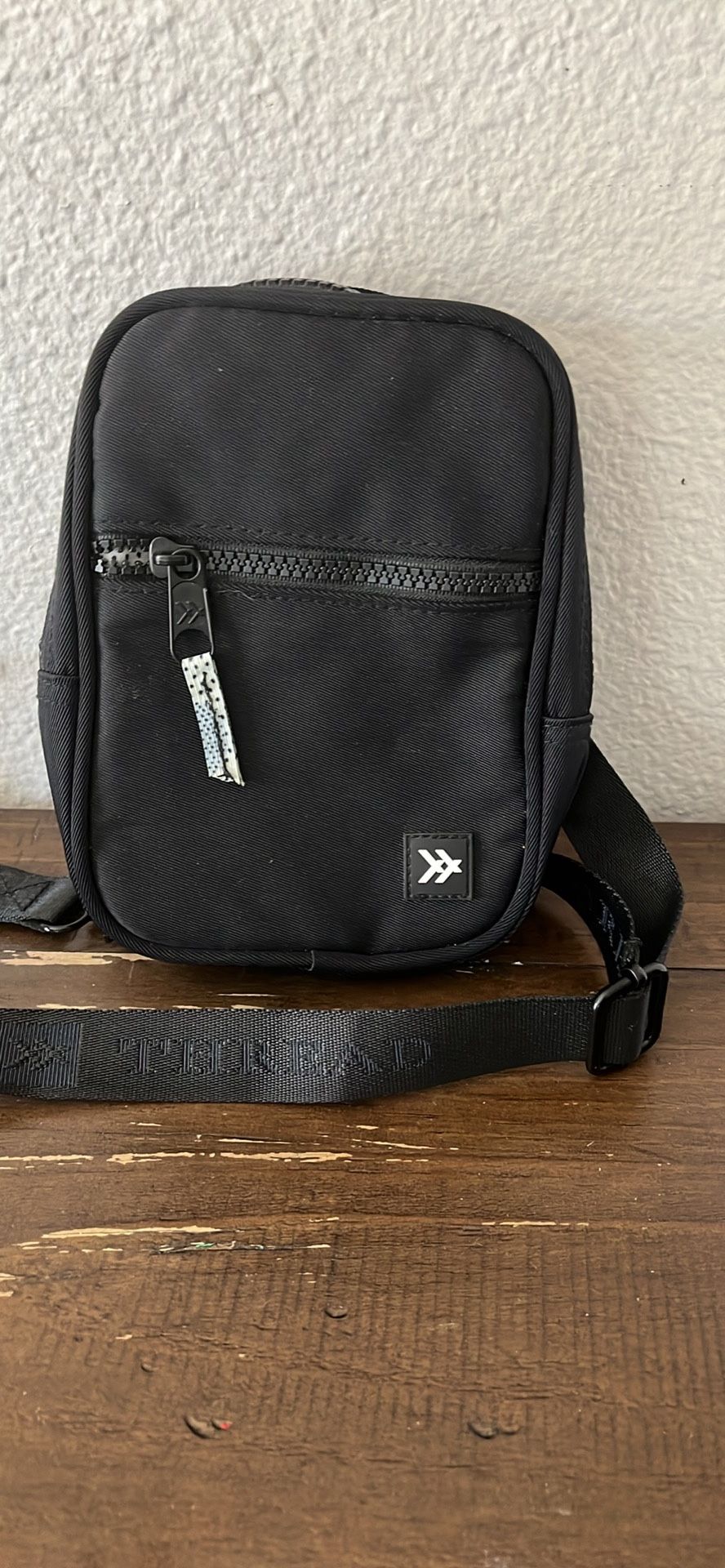 Thread Cross Body