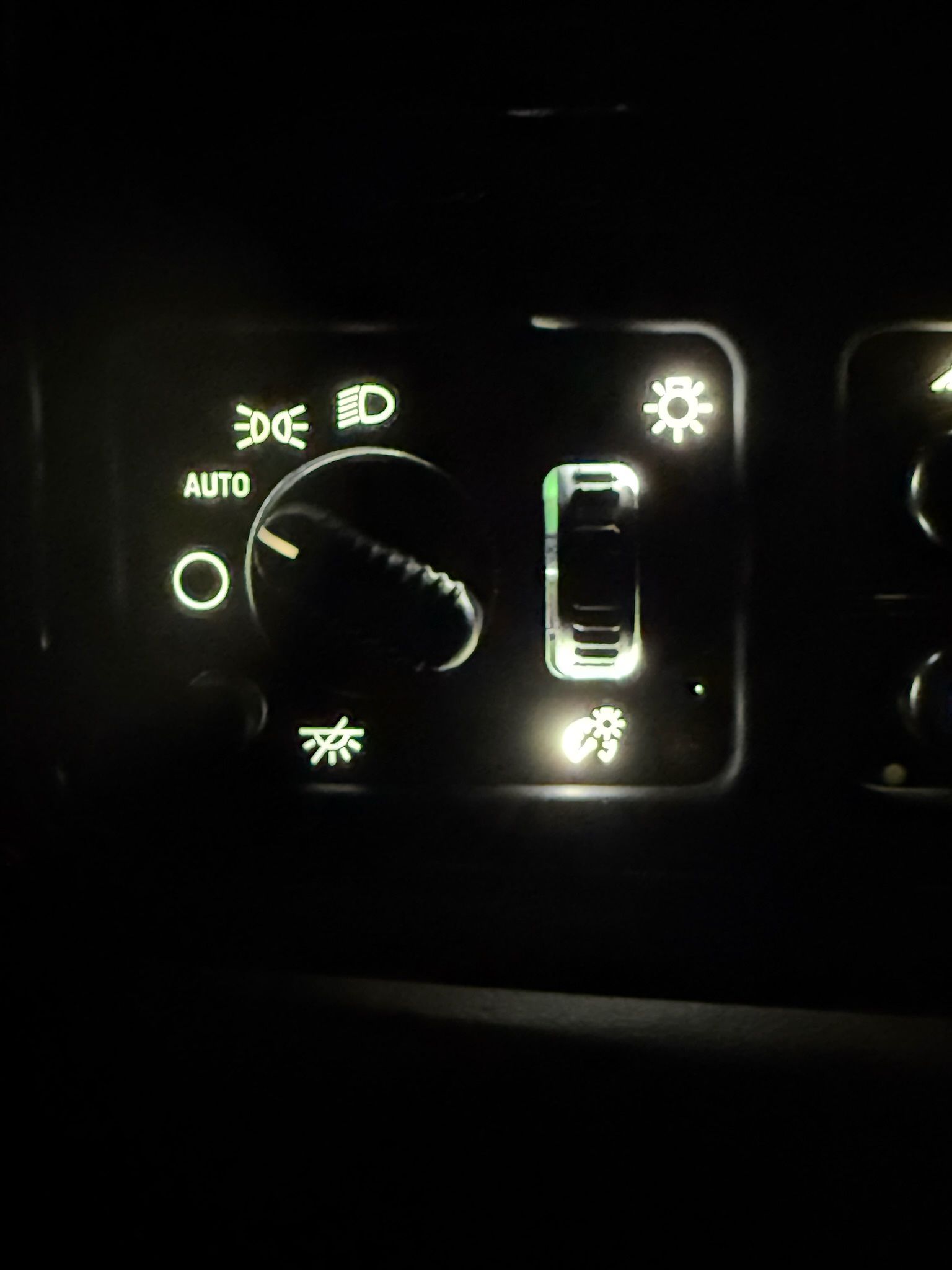 Headlamp And AC SWITCH LED 03-07 