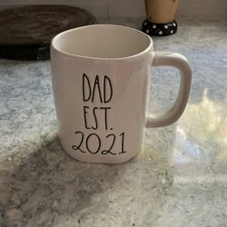 Dad Established Est. 2021 11-Ounce Ceramic Coffee Mug