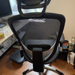 Ergonomic Mesh Chair 