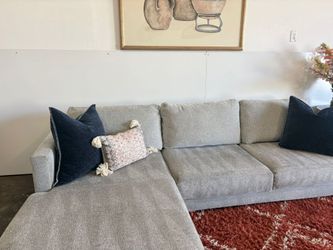 Sectional Couch 🛋