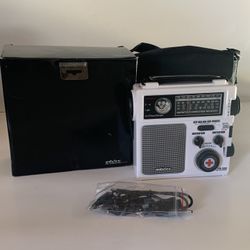 The Etón Grundig American Red Cross FR300