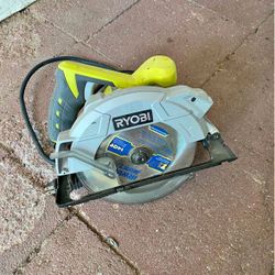 Ryobi Saw 