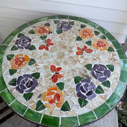 Garden patio table