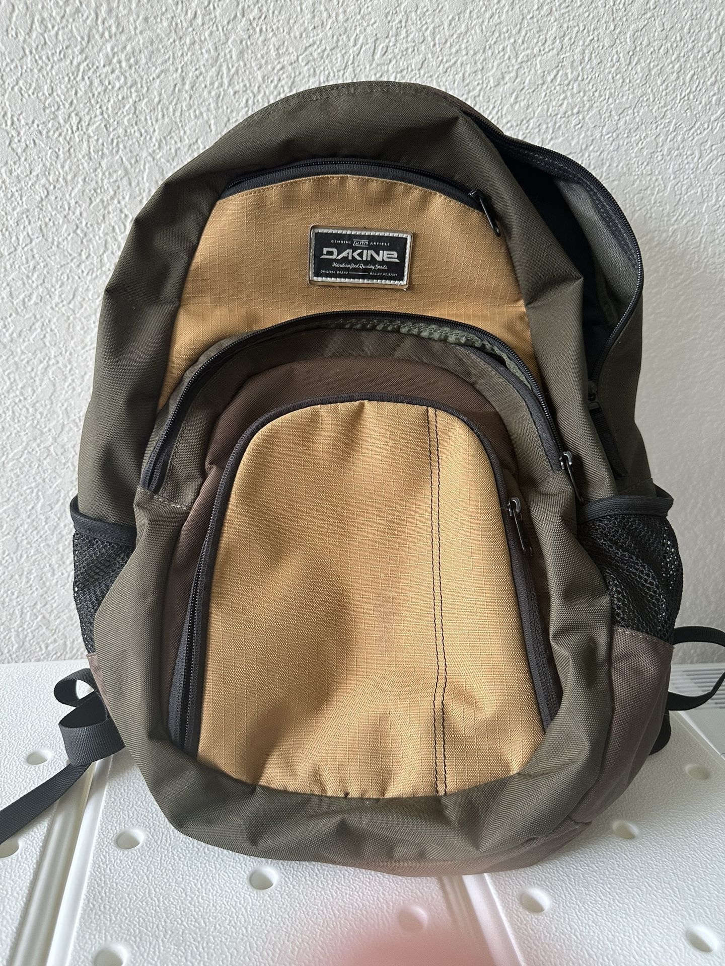 Dakine Travelers Back Pack 33L