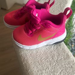 Baby/Toddler shoes  Pink Nike 3C  