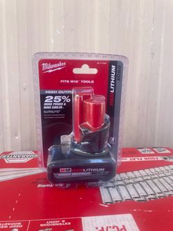 Milwaukee M12 12-Volt Lithium-Ion XC High Output 5.0 Ah Battery Pack