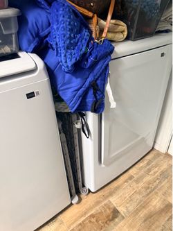 White Samsung Washer and Dryer