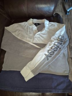 STUSSY  Size S...but is not that's small.