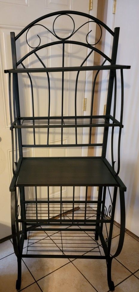 Black Metal Baker's Kitchen Rack

