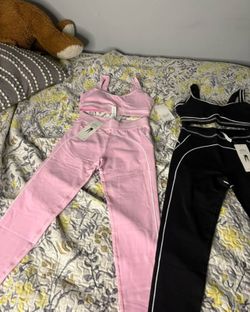 2 alo sets Size m/8
