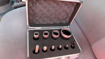 Diamond drill bit set