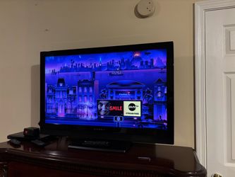 40 in. Dynex TV (not Smart)