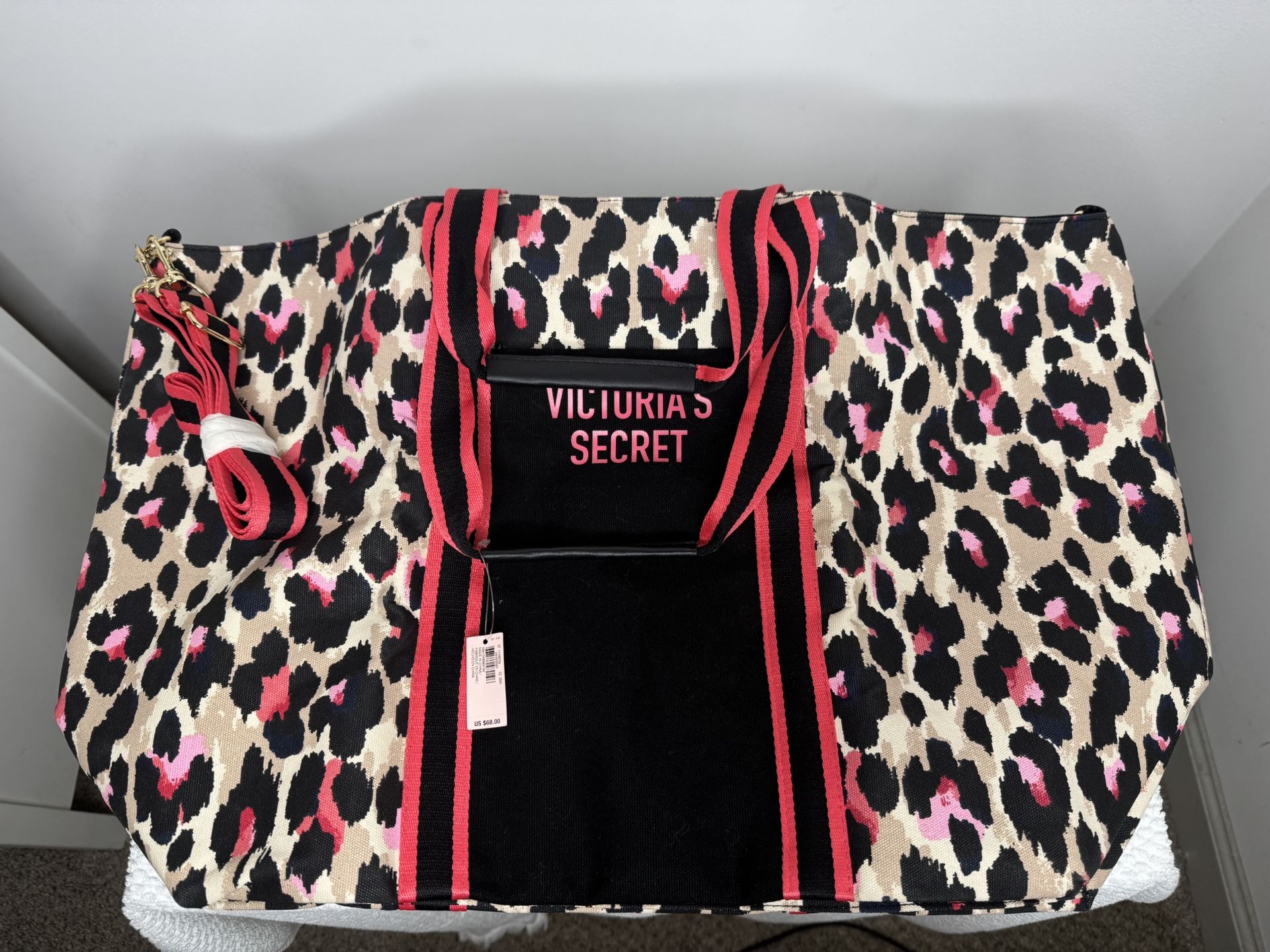 Victoria's Secret leopard print tote bag with keychain and heart charm