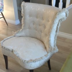 ANTIQUE CHAIR FURNITURE