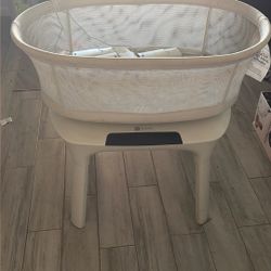 4Moms Electric Bassinet 
