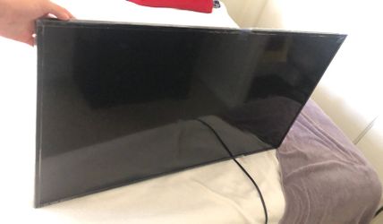 48” funai TV