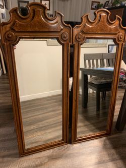 Par de Espejos Vintage Estilo Mediterráneo / Madera Sólida ($80 OBO)