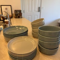 Plates And Bowls 