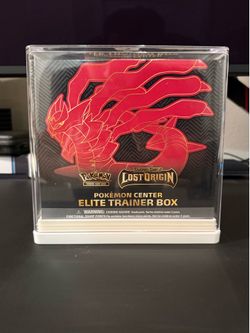 Pokemon Lost Origins Pokemon Center Elite Trainer Box