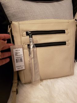Kenneth Cole Reaction Crossbody