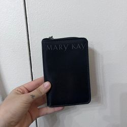 Mary Kay Compact w/Key Chain