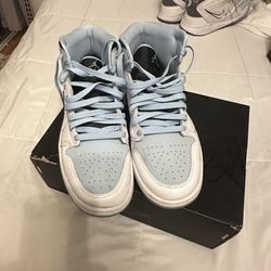 Jordan 1 Mid SE