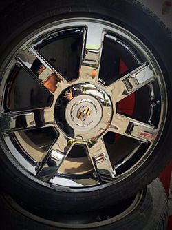 Cadillac Escalade 22" wheels