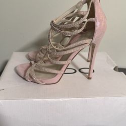 New Women’s Aldo heels Size 7 