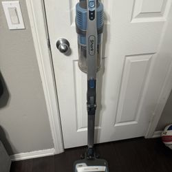 Shark Rechargeable Vacuum 