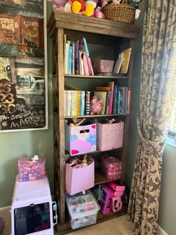 Bookshelf perfect condition