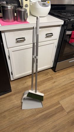 IKEA PEPPRIG Dustpan and broom,