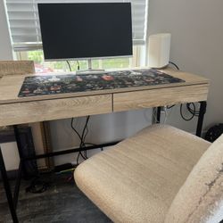 Computer Desk And Chair 