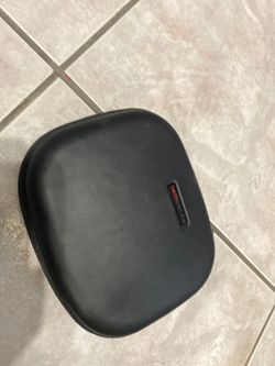 Beats executive wired headphones