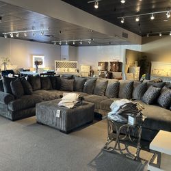 4PC Grey Sectional