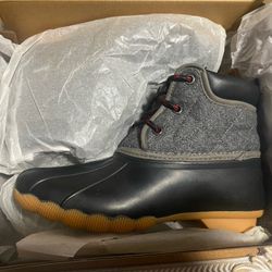 Sketchers Boots, Size 7.5