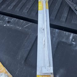 RELIABILT 28-in to 48-in Adjustable Aluminum Sliding Patio Door Security Bar