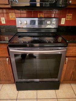 Stove for sale, must pick up