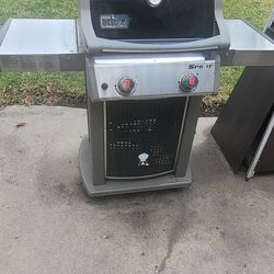 Weber S210 Bbq Grill 