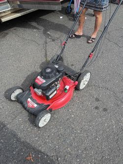 Troy built self propelled mower no bag only used once