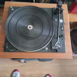 United Audio Dual 1212 Record Player