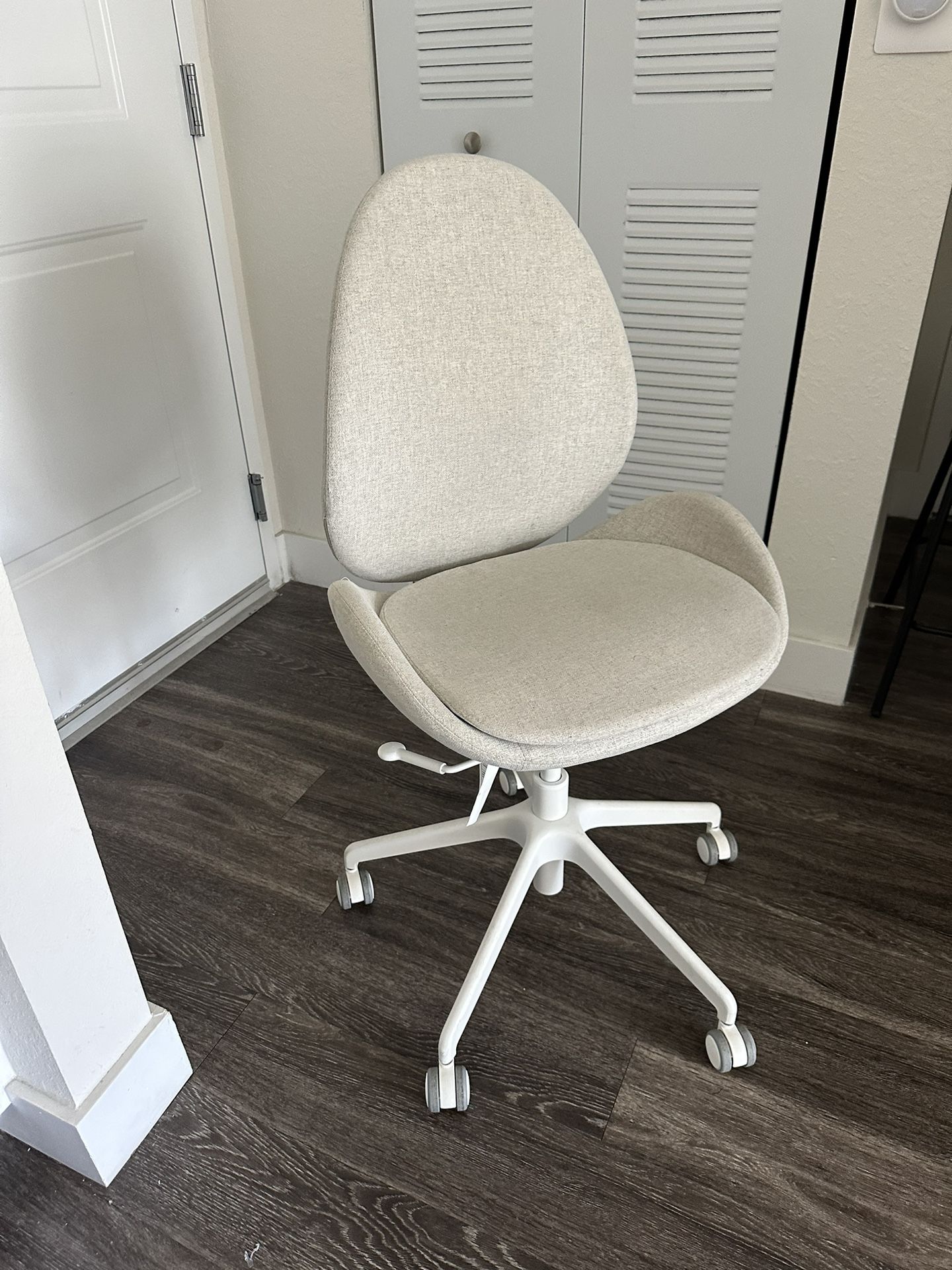 Adjustable Height Office/Desk Chair