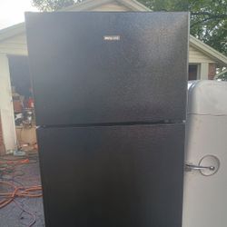 NEW BLACK REFRIGERATOR 