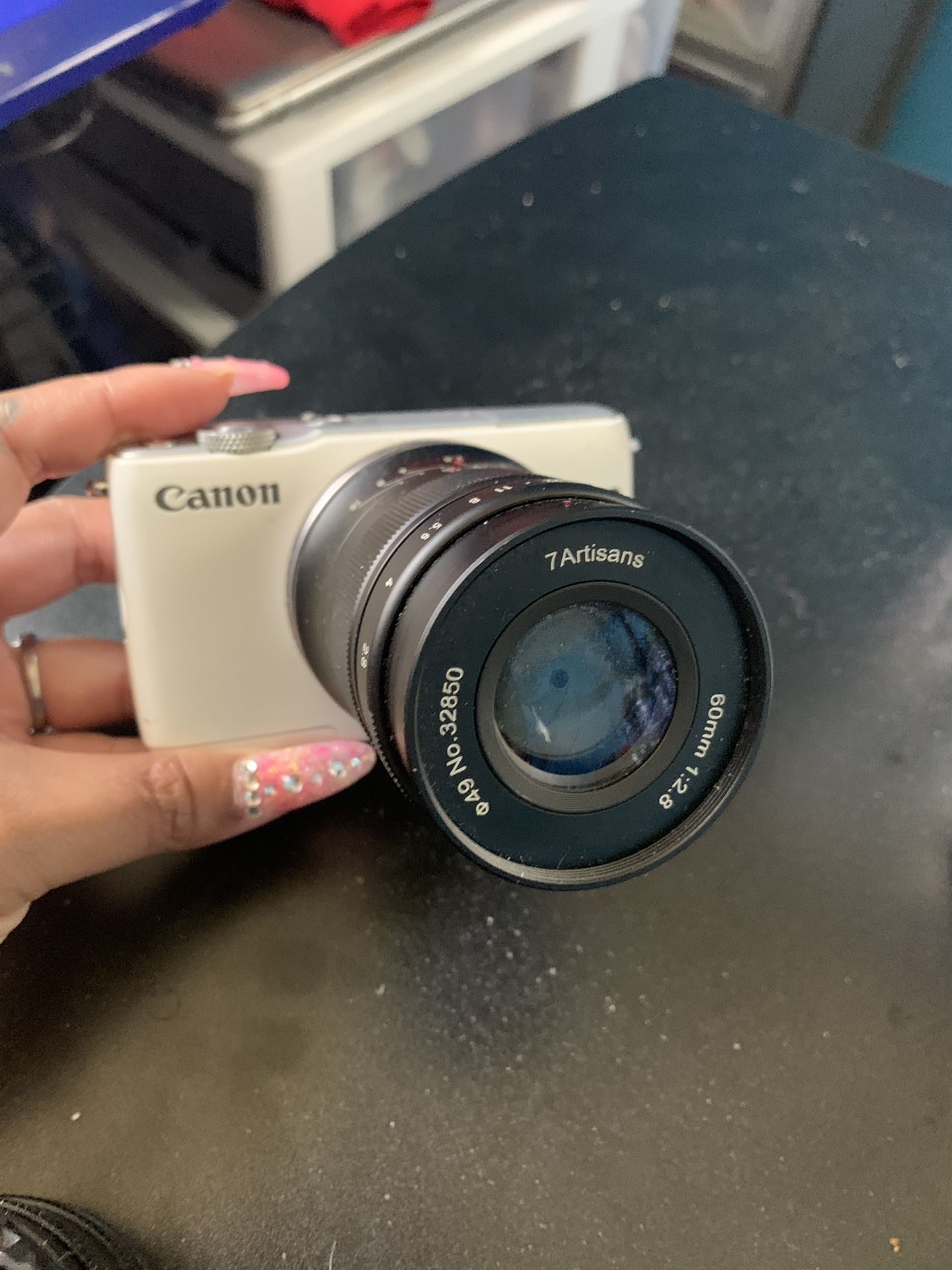 Canon EOS M10 Camera 